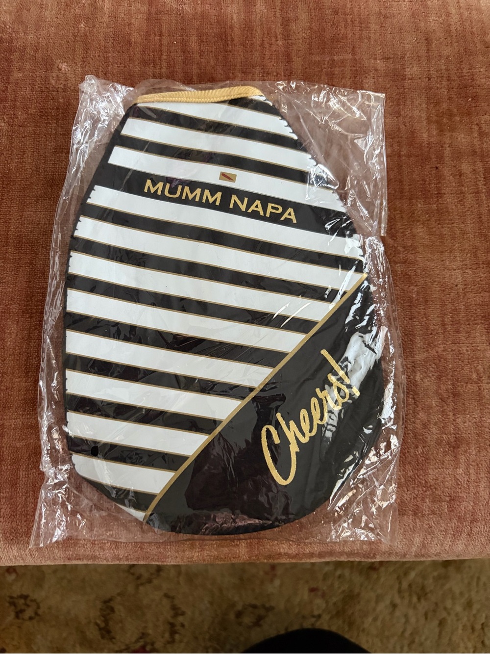 NWT Mumm Napa neoprene drink sleeve winery Black & White Striped Bottle Cooler -